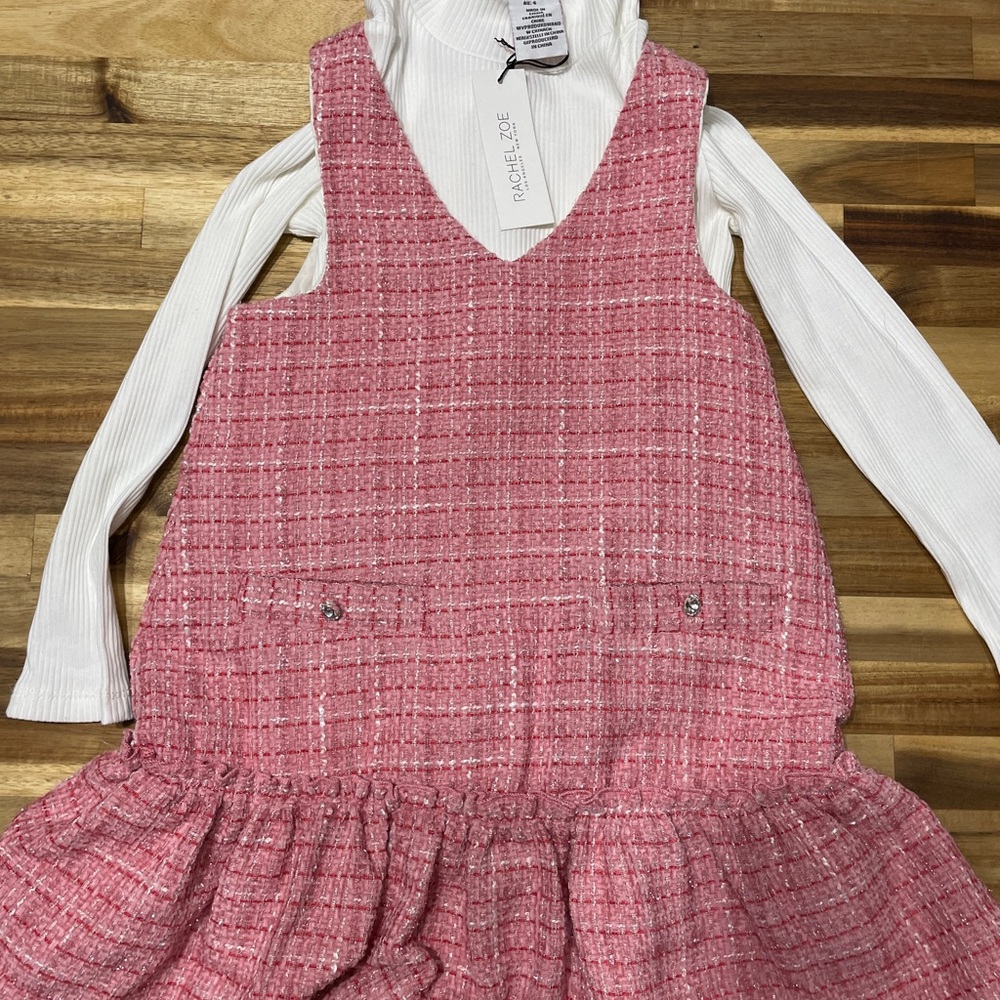Rachel Zoe 4T pink and white
Jumper with long sleeve white turtleneck